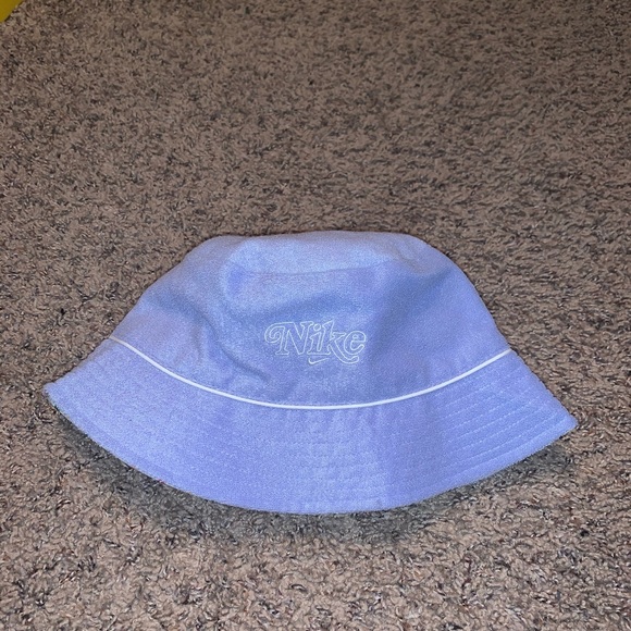Nike Accessories - Nike Bucket Hat